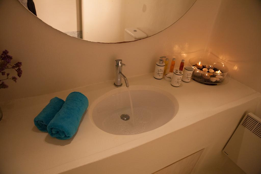 3 Bedroom Cycladic Villa Lia 칼라파티스 외부 사진